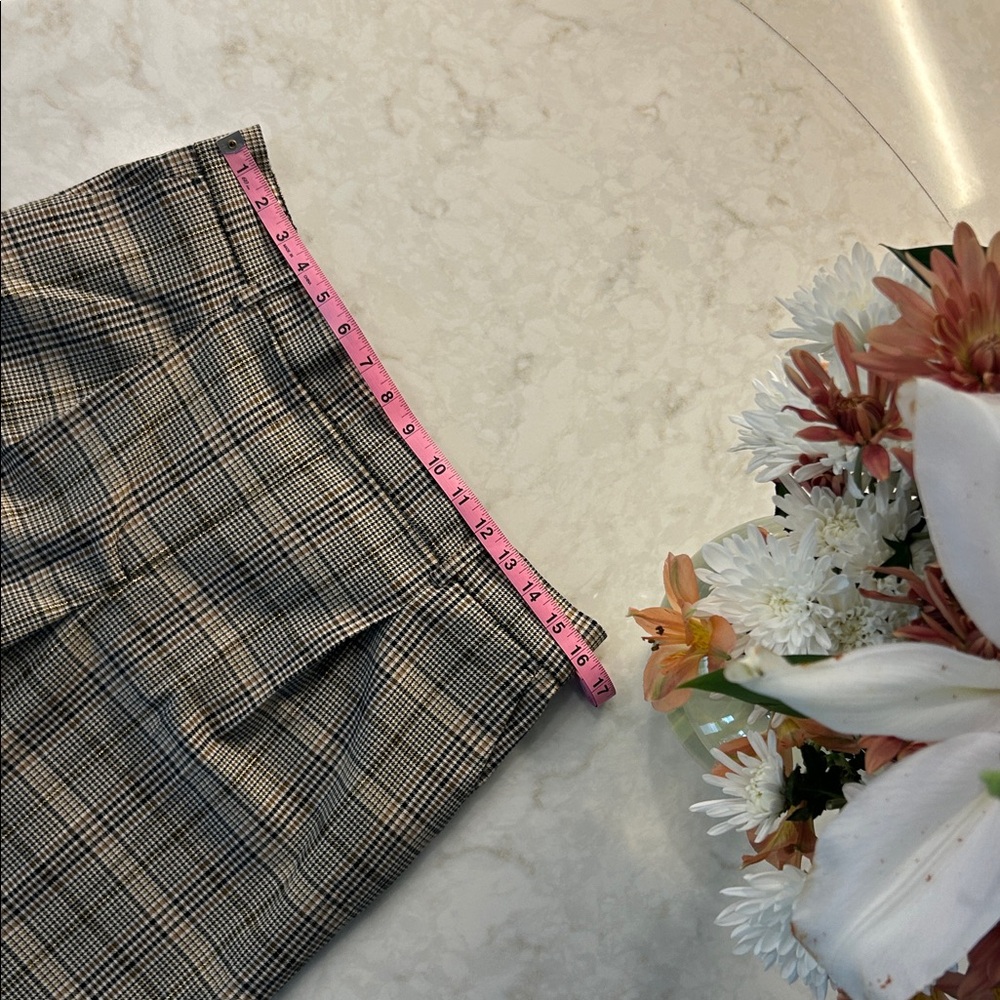 LOFT - Plaid Pull On Tapered Ankle Pants - Picture 3 of 10